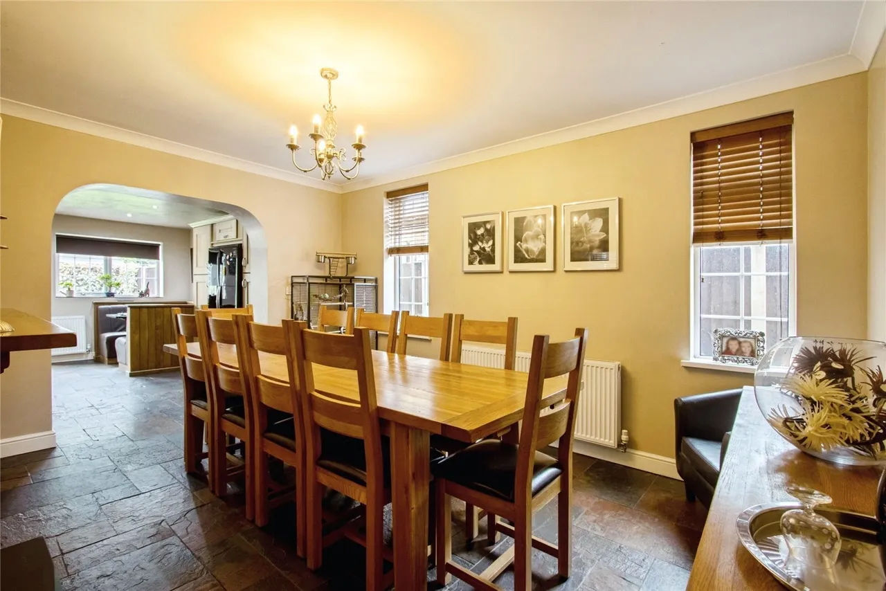 Doncaster Road, WAKEFIELD, West Yorkshire, WF4, photo 11