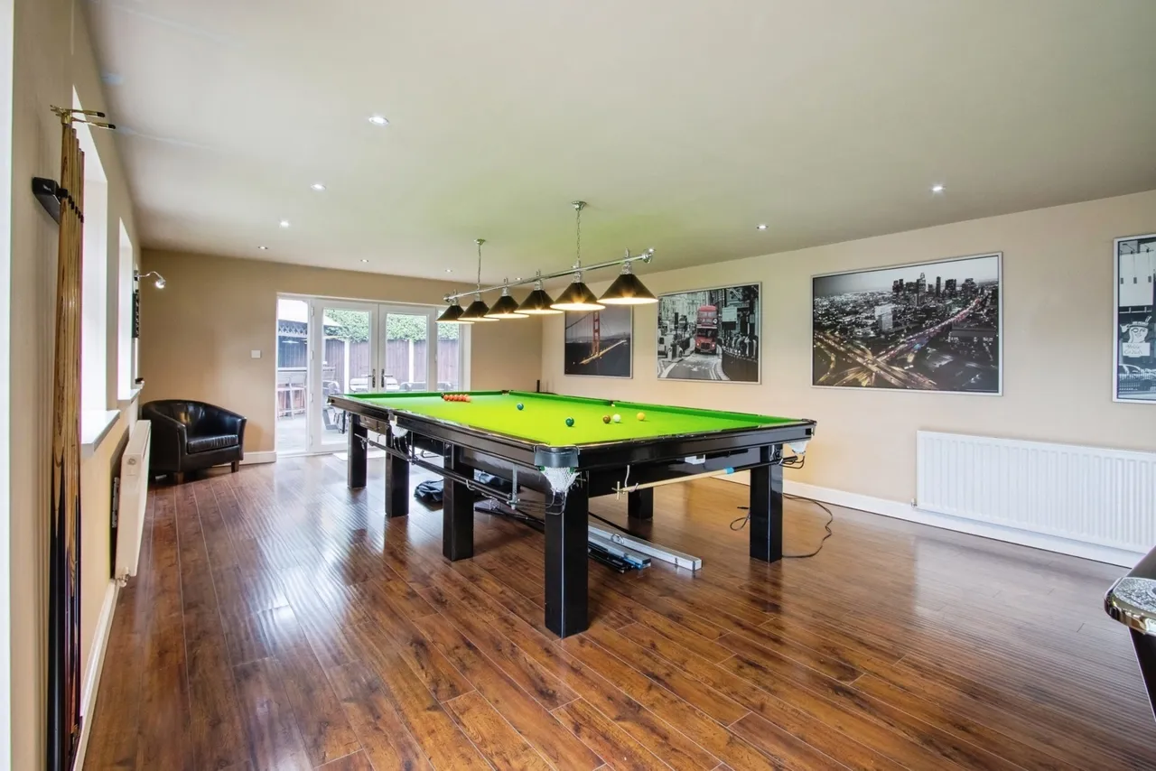 Doncaster Road, WAKEFIELD, West Yorkshire, WF4, photo 24