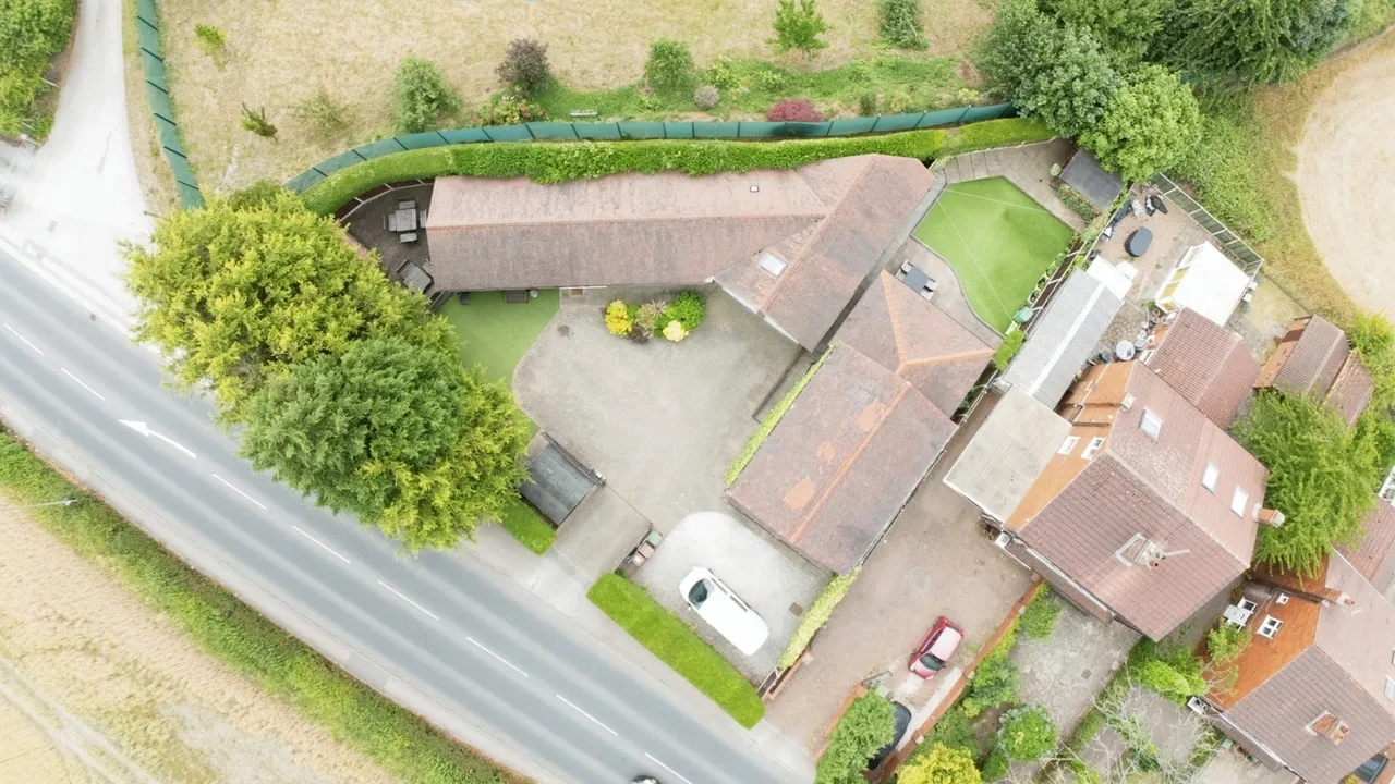Doncaster Road, WAKEFIELD, West Yorkshire, WF4, photo 36