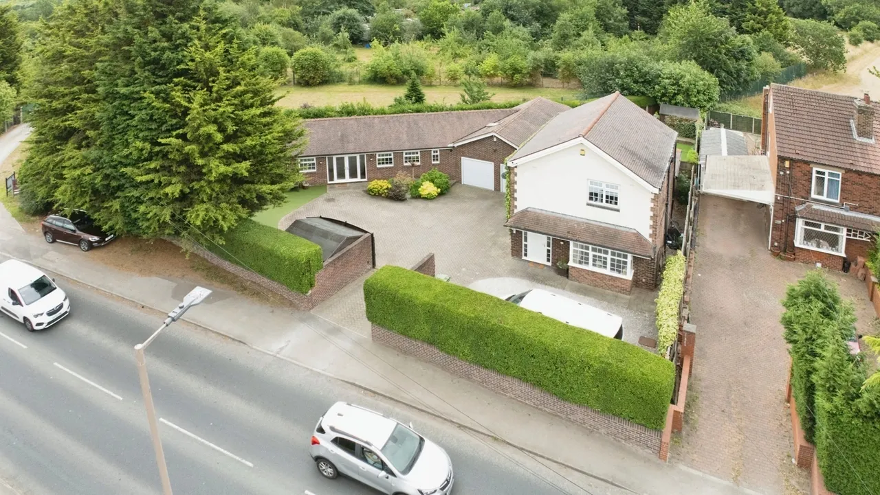 Doncaster Road, WAKEFIELD, West Yorkshire, WF4, photo 6