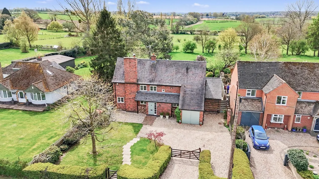 3 bed house for sale, Frolesworth, Lutterworth