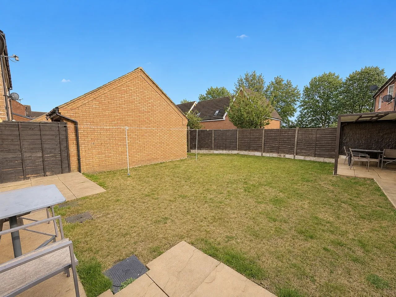 Bluebell Walk, Witham St Hughs, LN6, photo 12