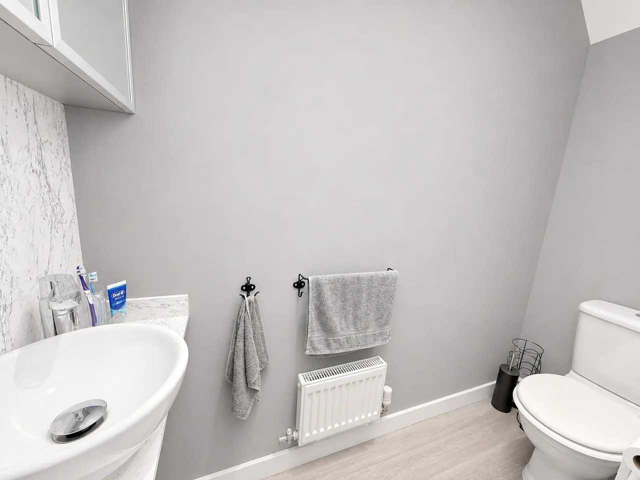 Bluebell Walk, Witham St Hughs, LN6, photo 5