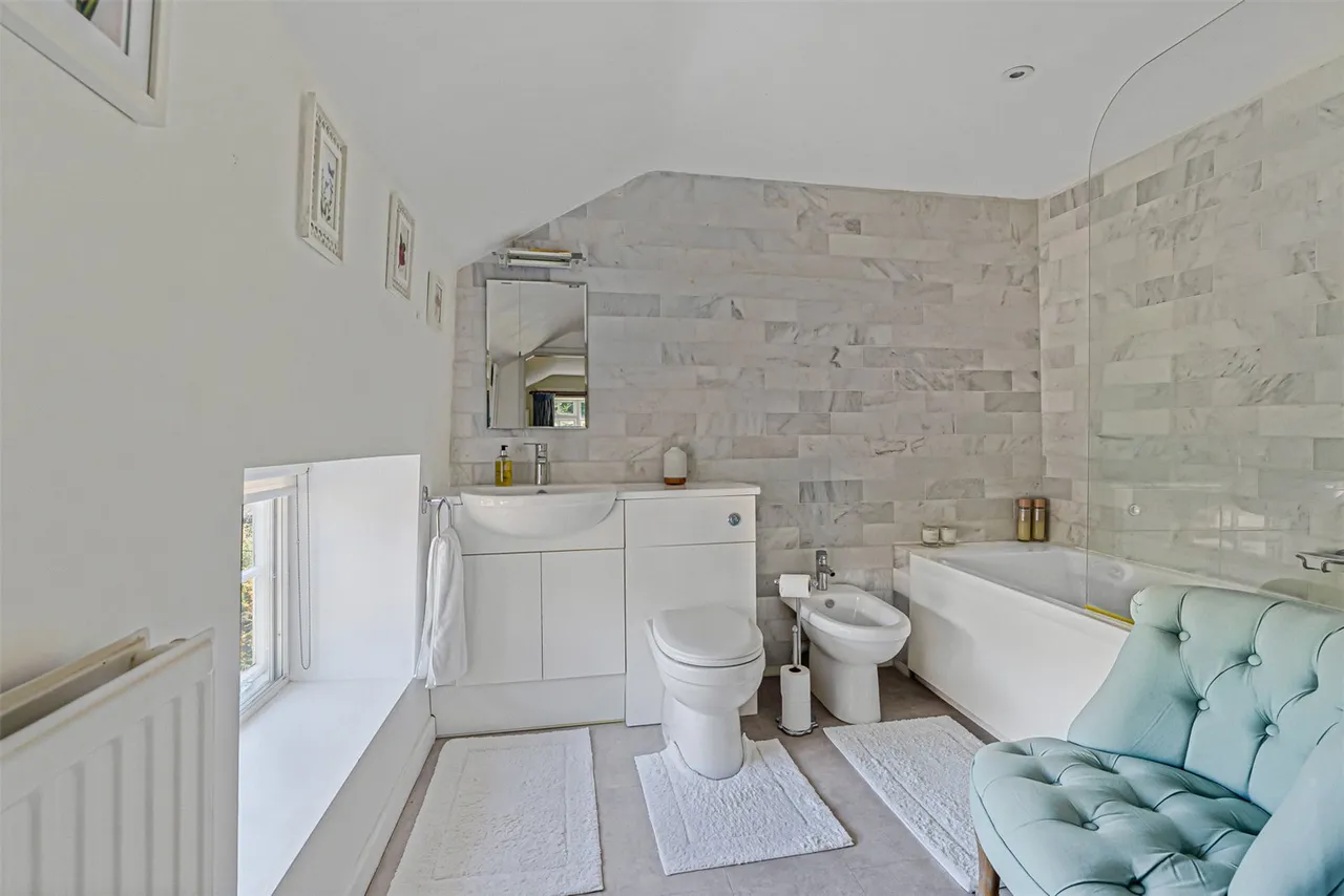 Church Hill, Warmington, OX17, photo 13