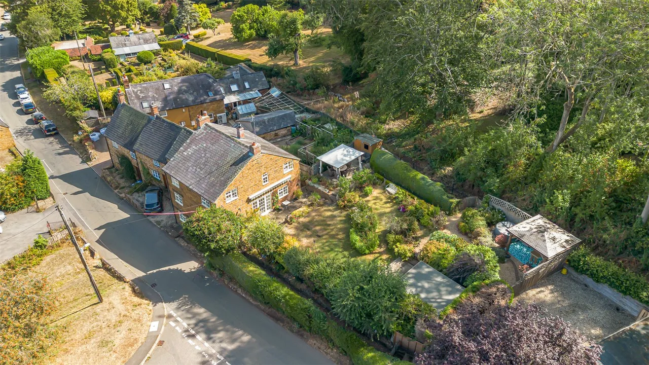 Church Hill, Warmington, OX17, photo 24