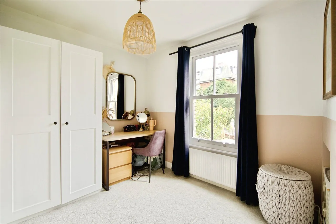 Totteridge Lane, London, N20, photo 13