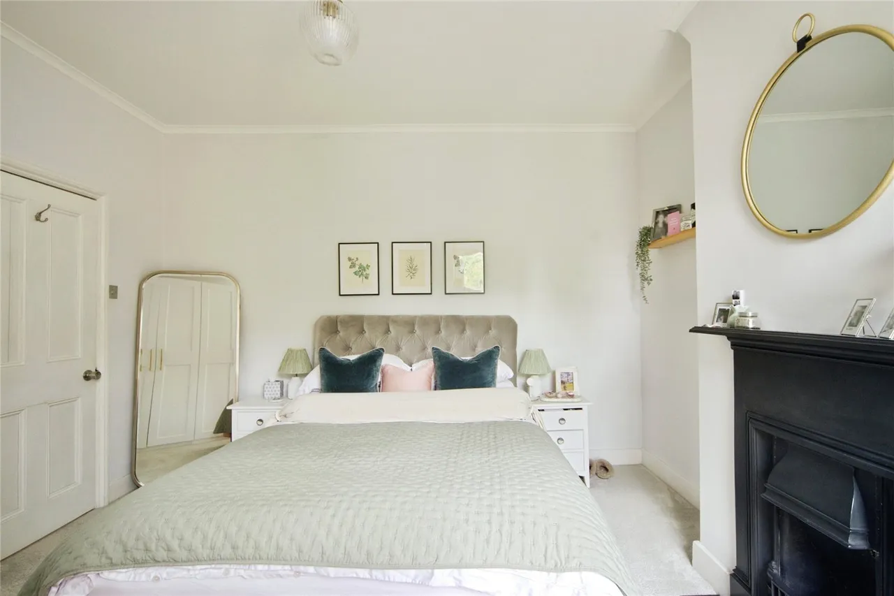 Totteridge Lane, London, N20, photo 12