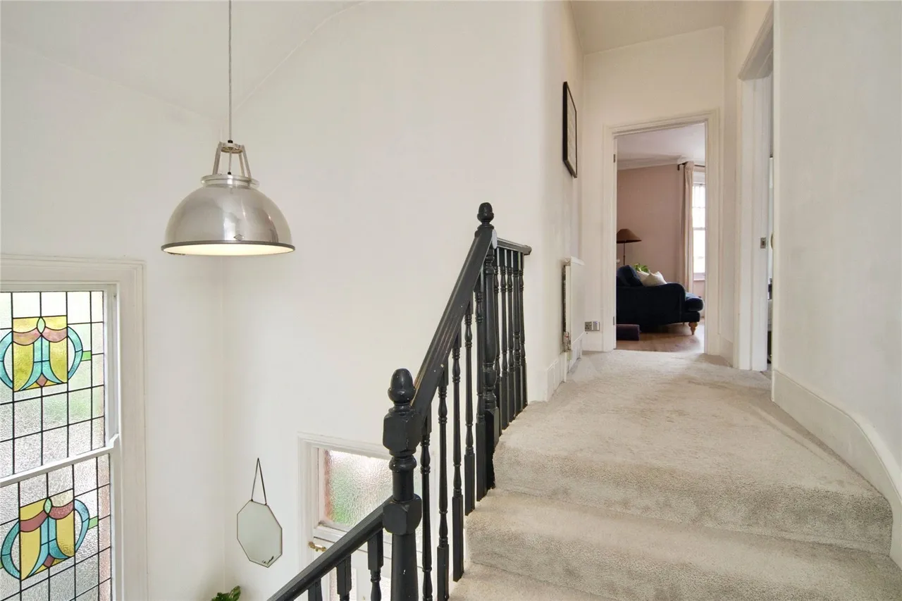 Totteridge Lane, London, N20, photo 16