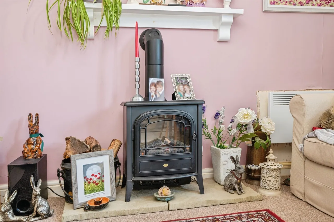 Maryvale Court, Lichfield, WS14, photo 3