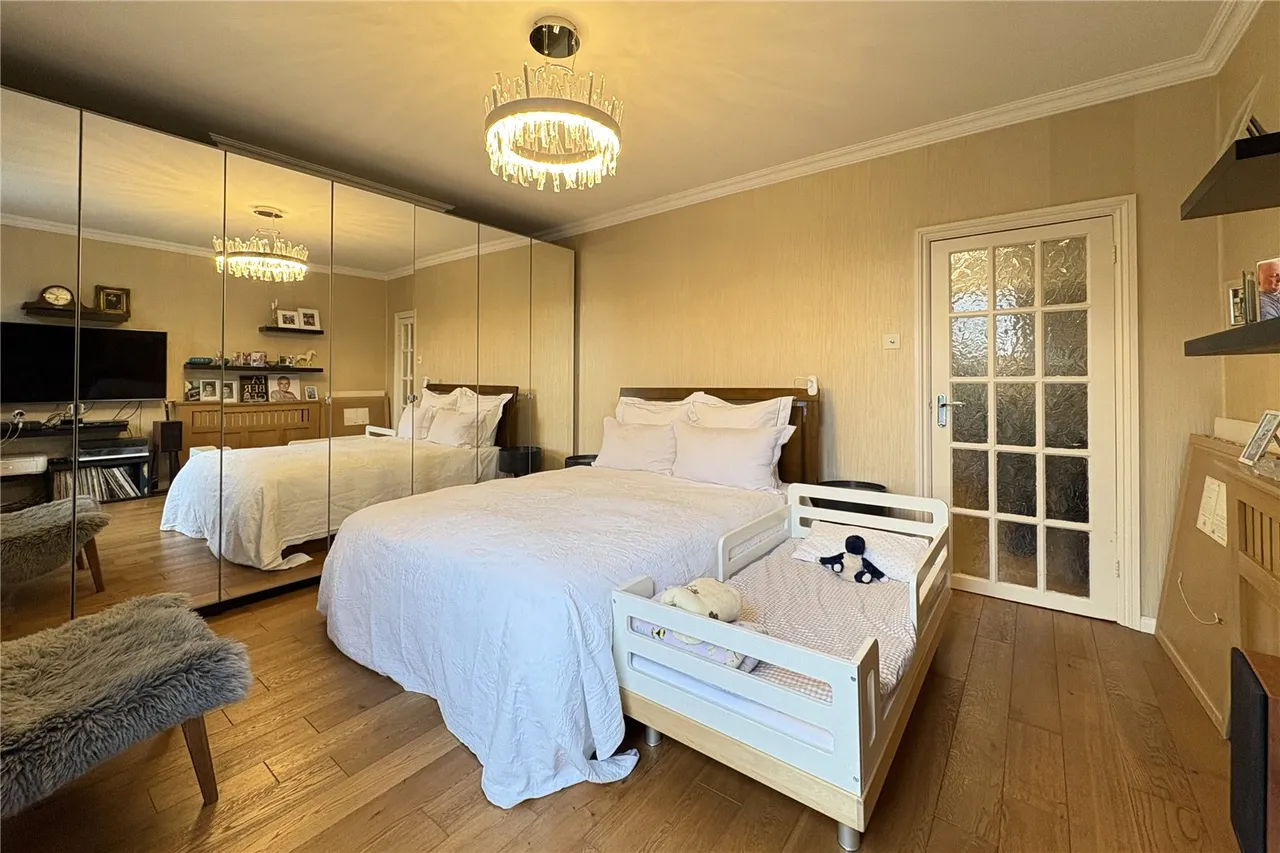 Cambridge Road, Aldershot, Hampshire, GU11 3JY, photo 5