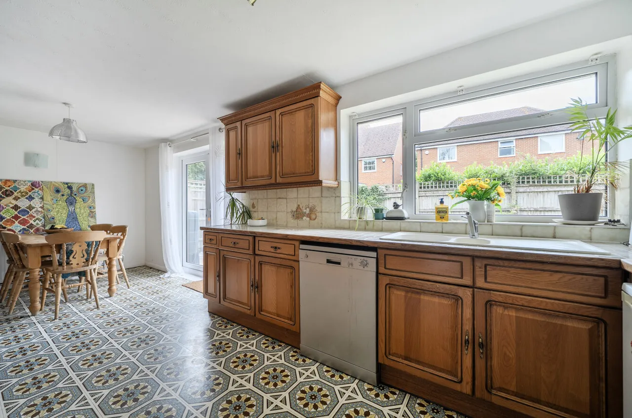 Bramshill Close, Arborfield, Reading, Berkshire, RG2 9NF, photo 3