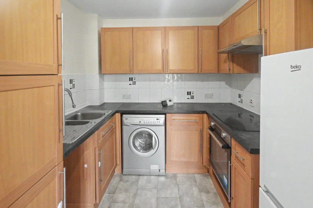 Stanningley Road, Armley, LS12, photo 4