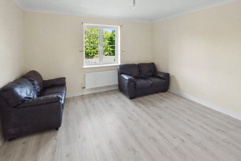 Stanningley Road, Armley, LS12, photo 5