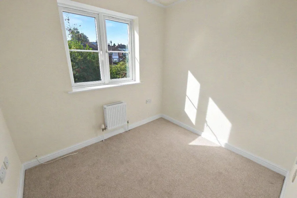 Stanningley Road, Armley, LS12, photo 9