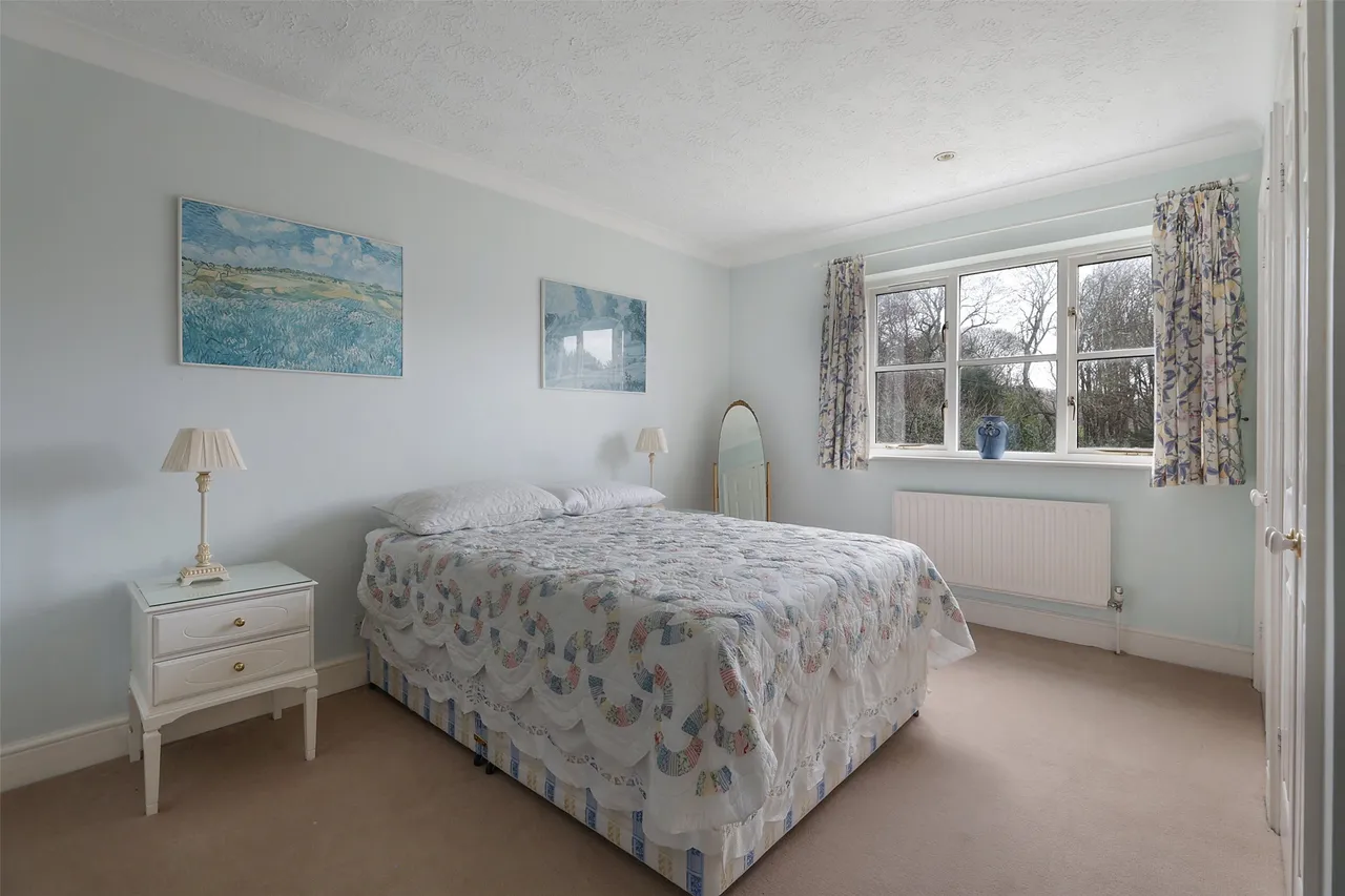 Home Farm Close, Betchworth, RH3, photo 6