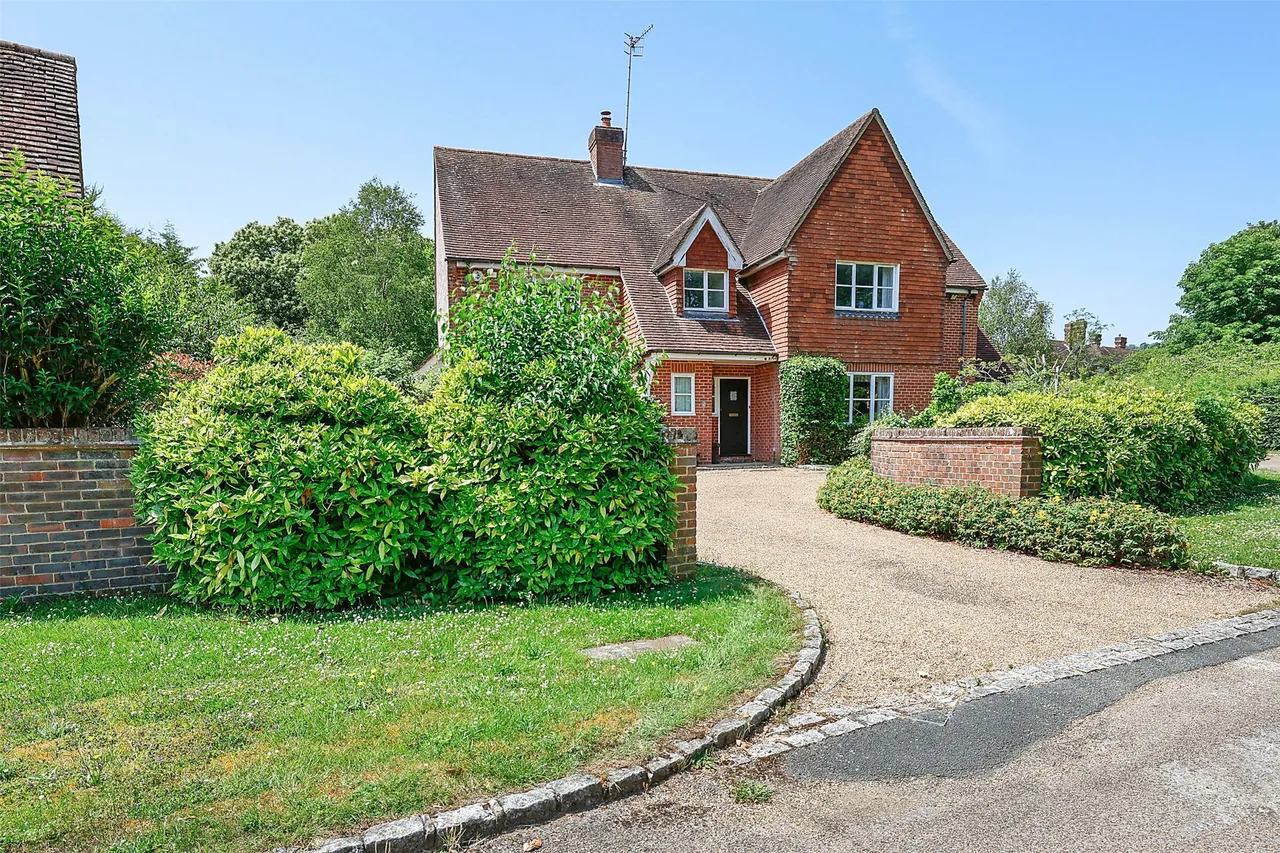 Home Farm Close, Betchworth, RH3, photo 26