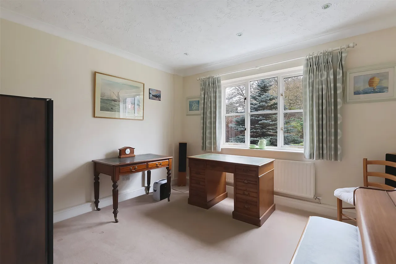 Home Farm Close, Betchworth, RH3, photo 18