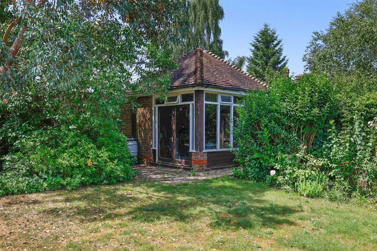 Home Farm Close, Betchworth, RH3, photo 12