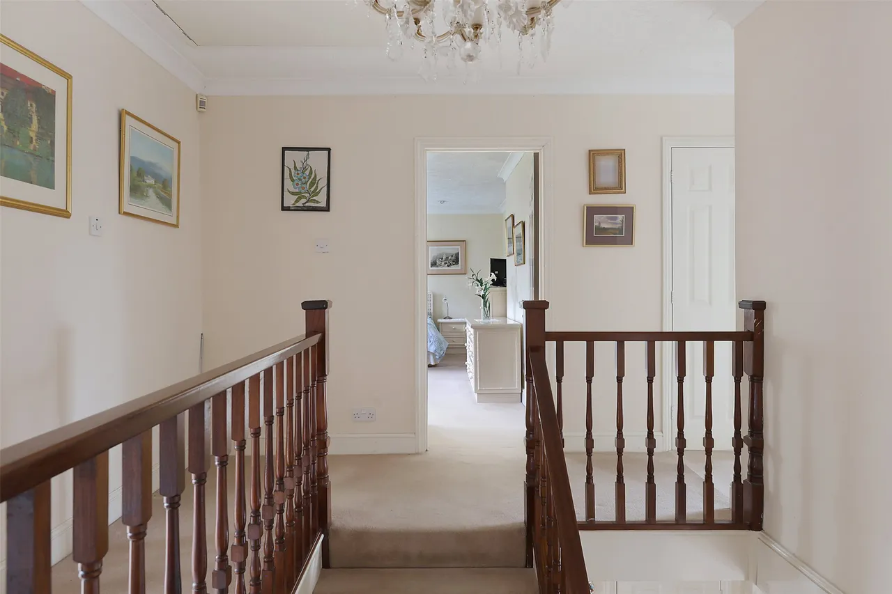 Home Farm Close, Betchworth, RH3, photo 23