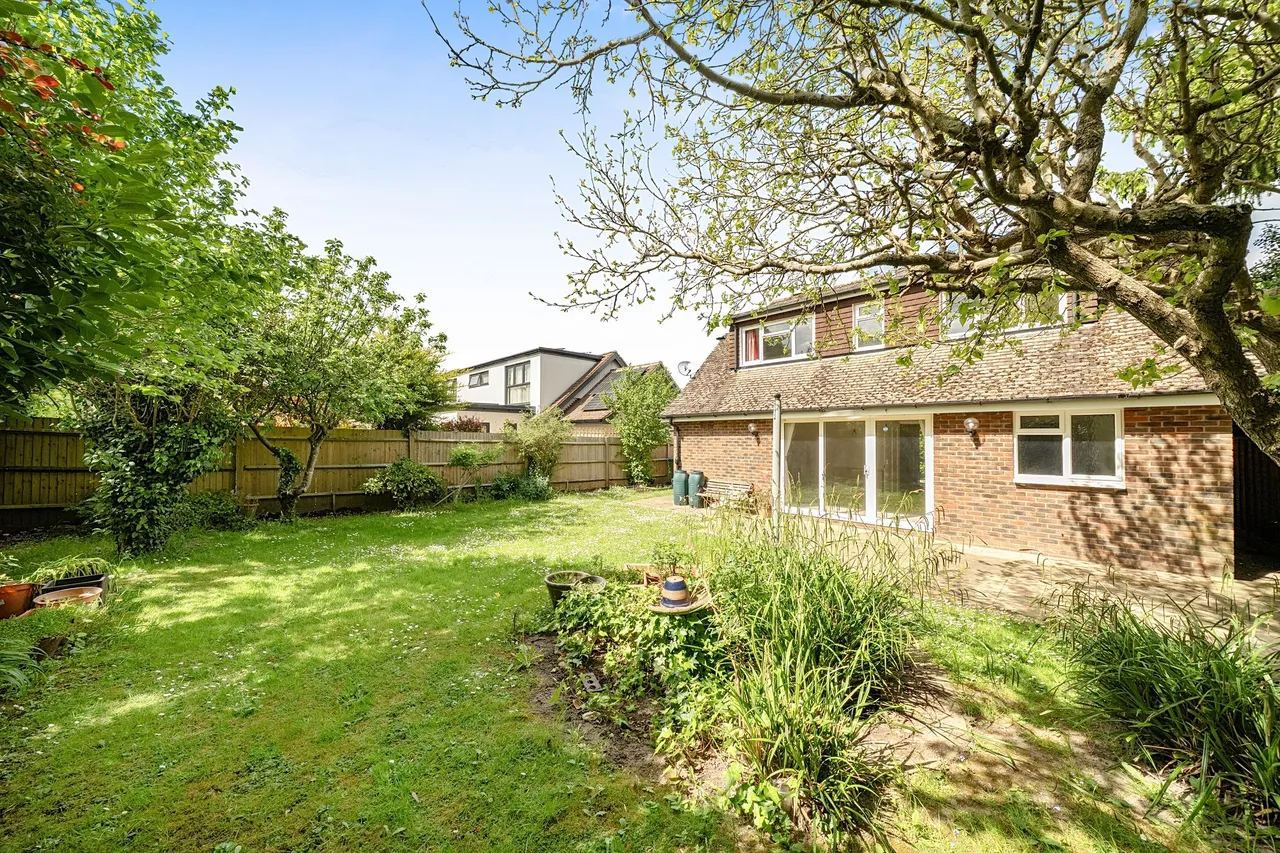 Browns Lane, Storrington, RH20, photo 20
