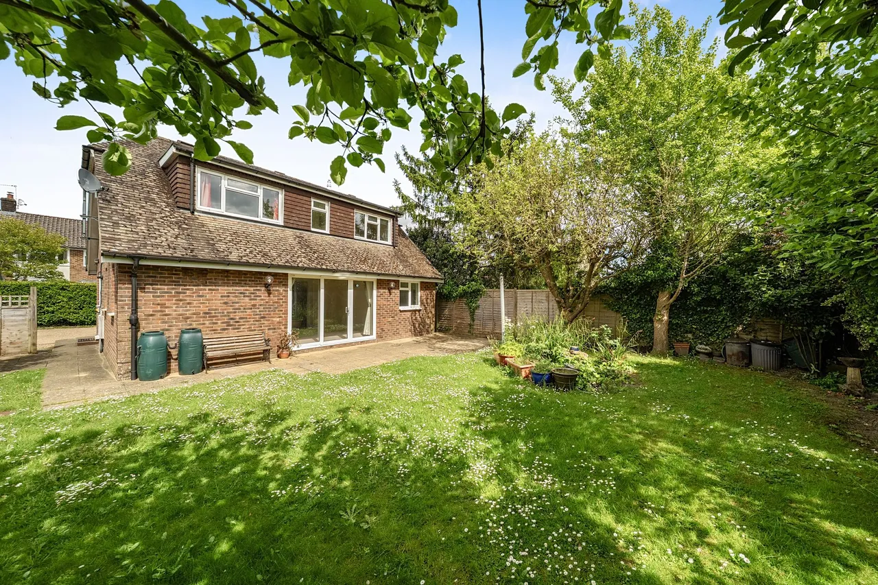 Browns Lane, Storrington, RH20, photo 4