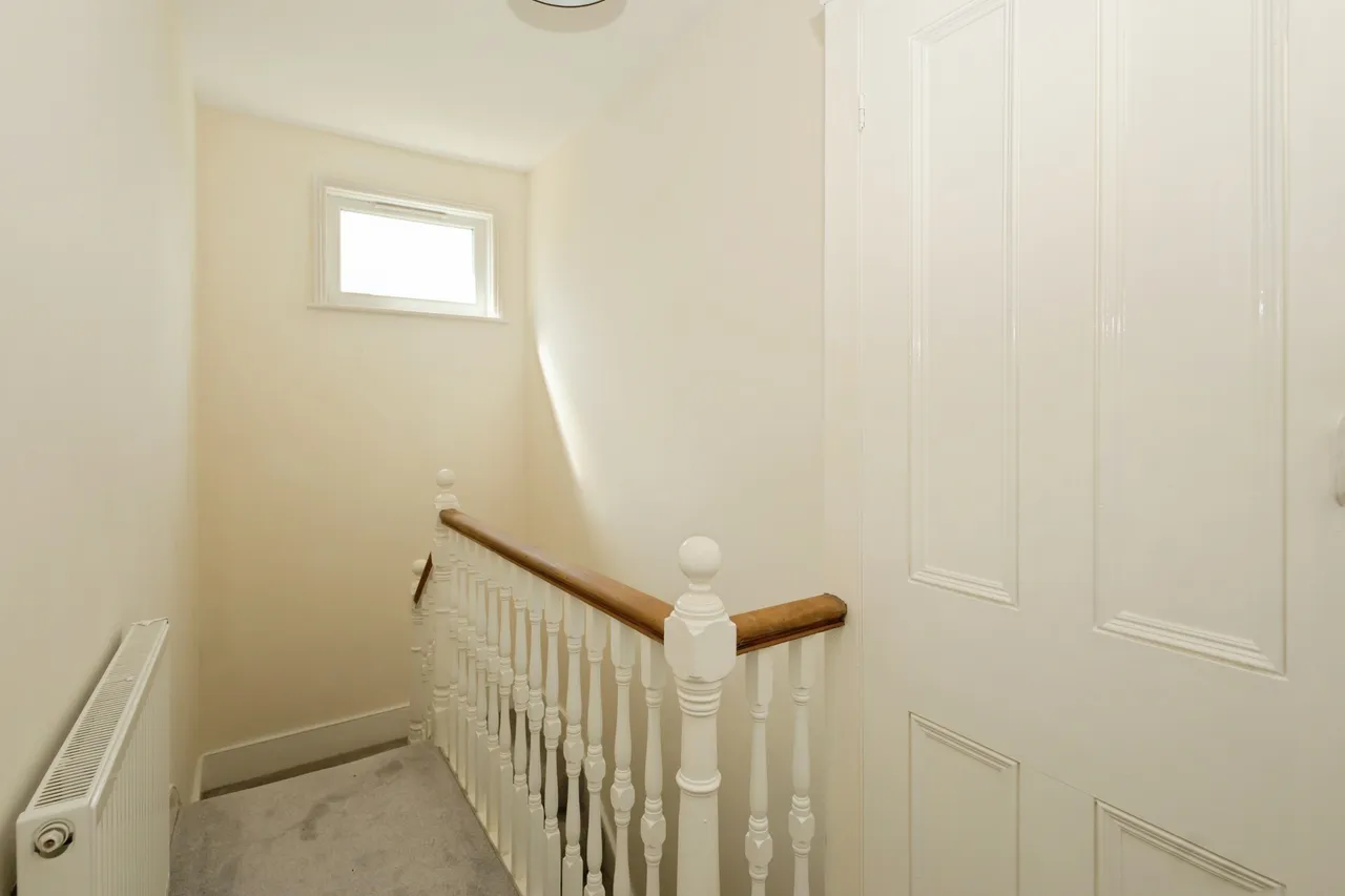Bulverhythe Road, St. Leonards-On-Sea, photo 11
