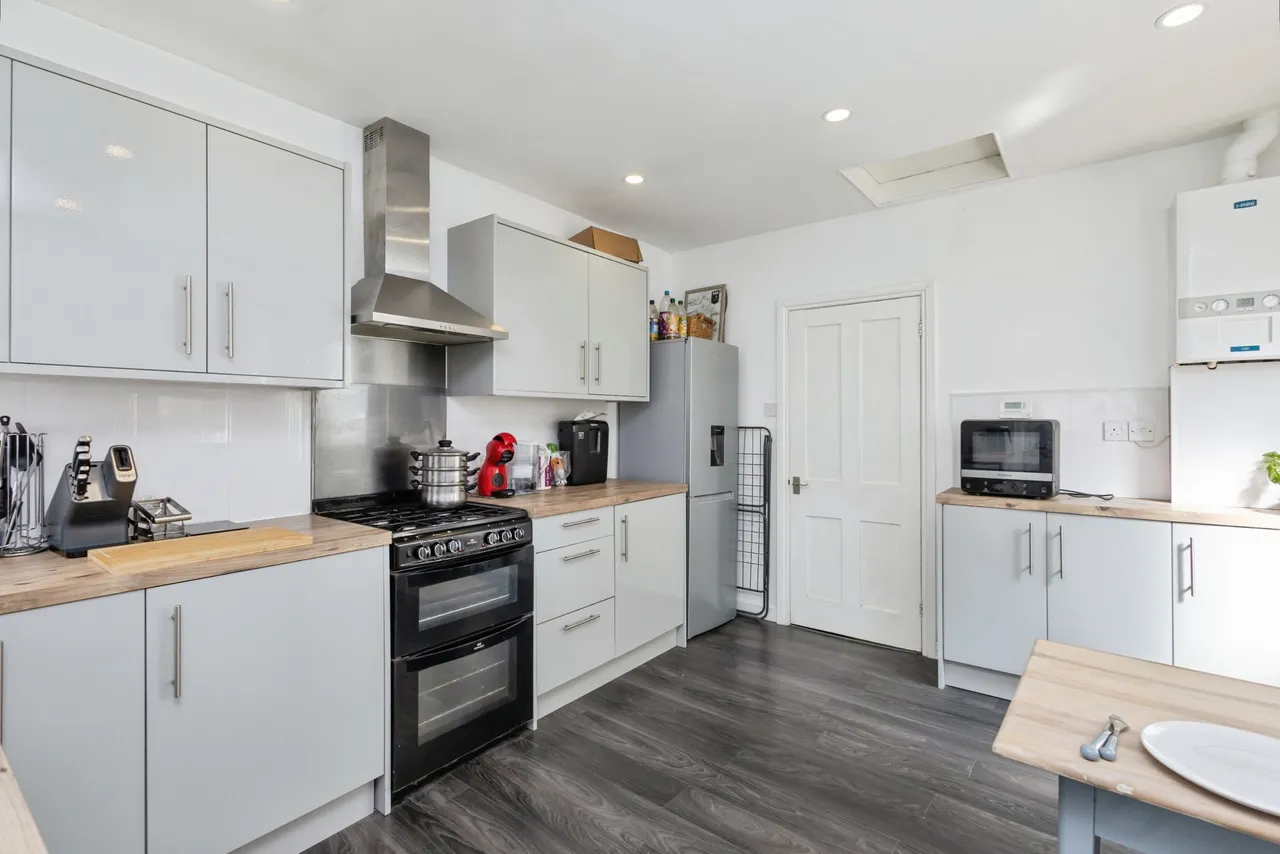 Bulverhythe Road, St. Leonards-On-Sea, photo 2