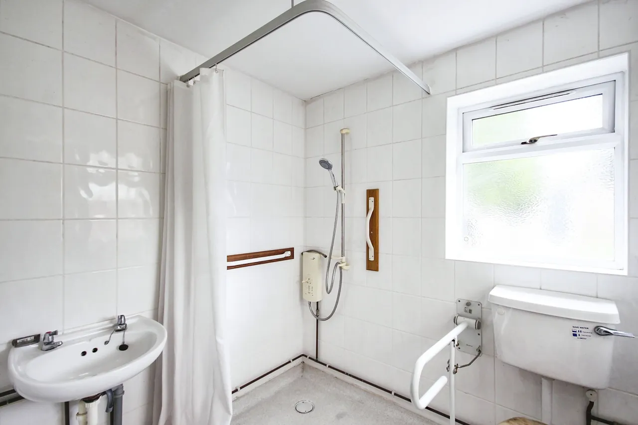 Beake Avenue, Coventry, CV6, photo 7