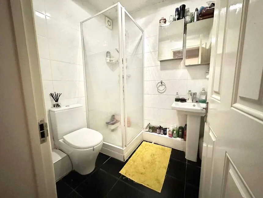 St. Albans Road, Watford, Hertfordshire, WD17, photo 6