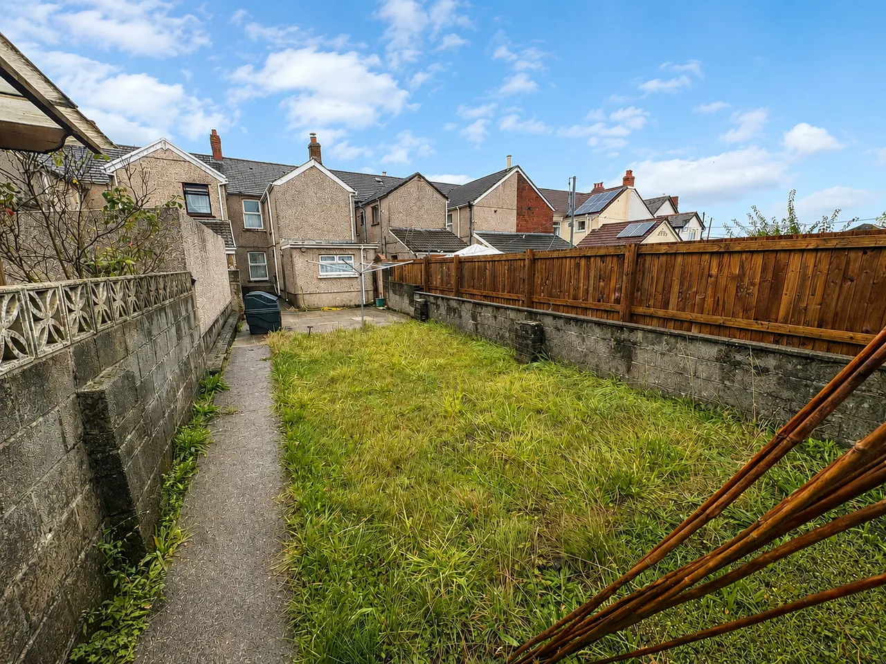 College Street, Ammanford, SA18, photo 10