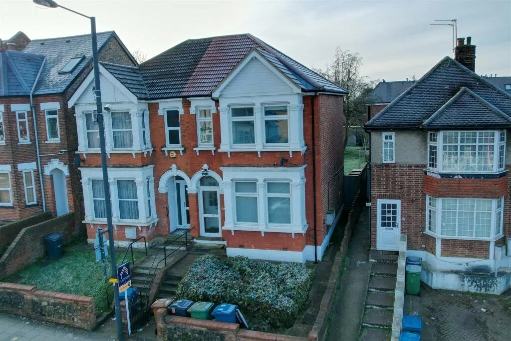 5 bed house for sale — Harrow View, Harrow HA1 4TE
