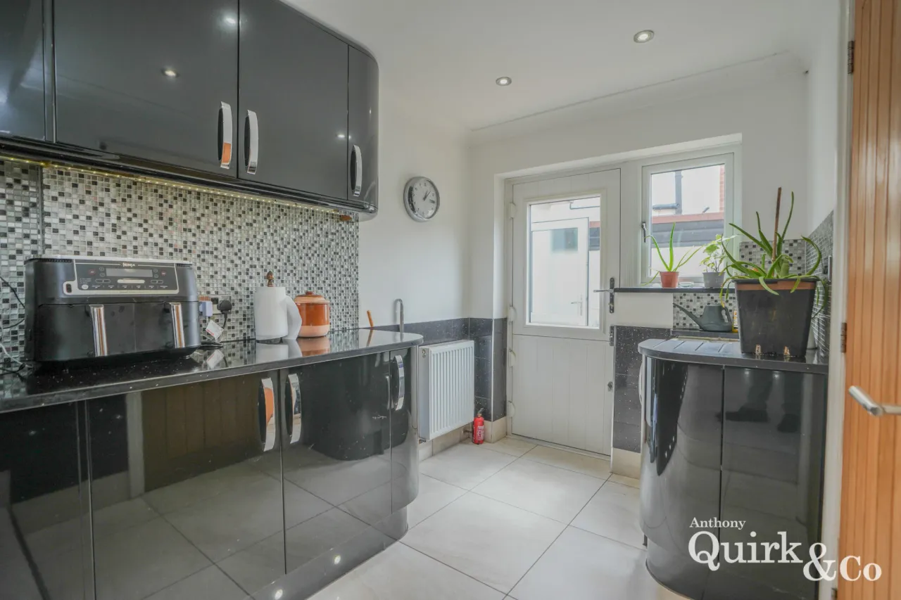 Lottem Road, Canvey Island, SS8, photo 5
