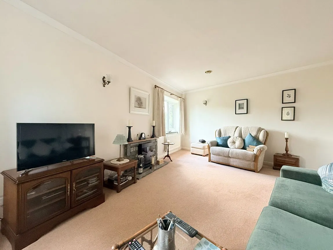 The Courtyard, Broadwath, CA8, photo 4