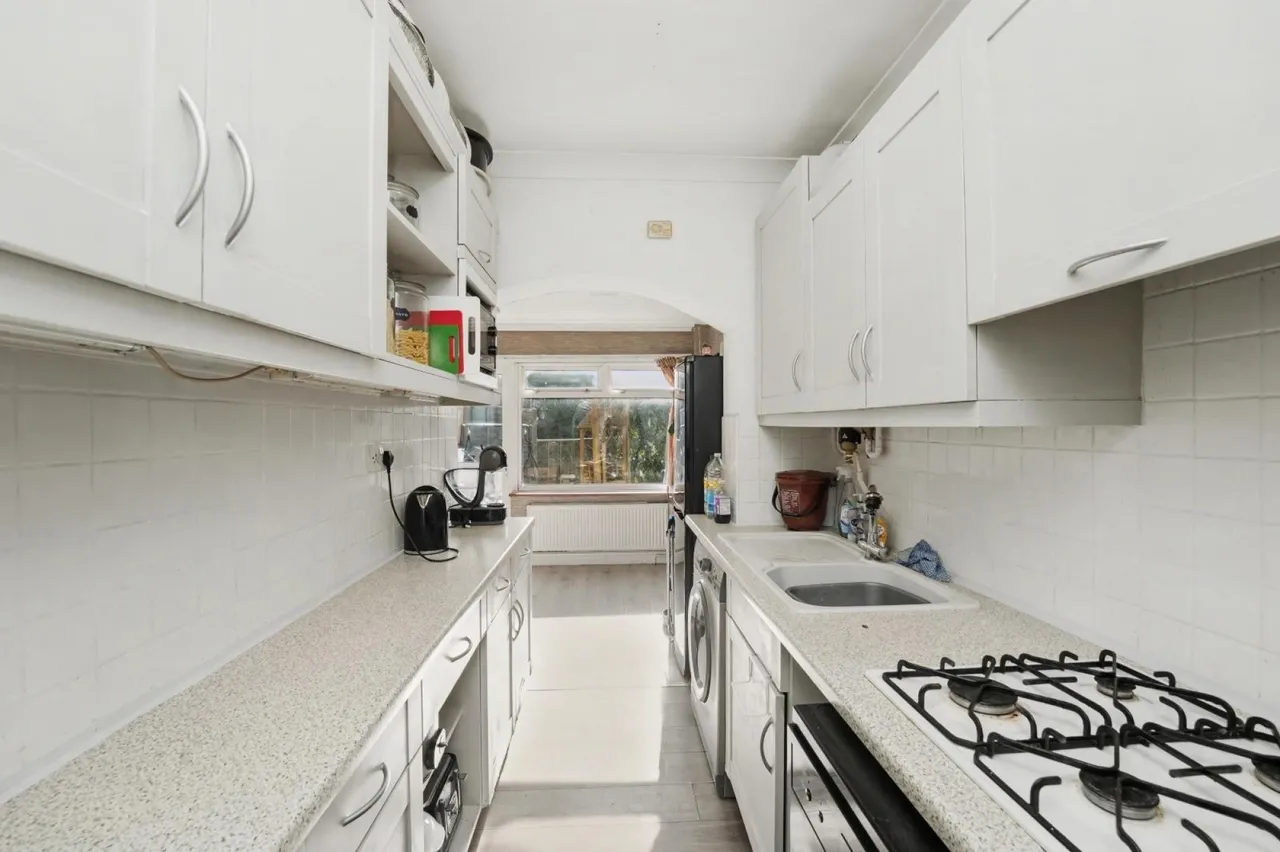 Paternoster Close, Waltham Abbey, photo 10