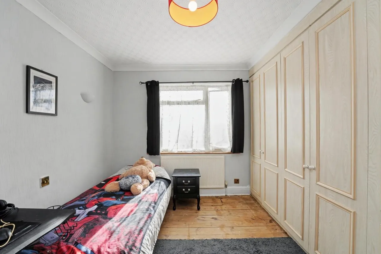 Paternoster Close, Waltham Abbey, photo 15