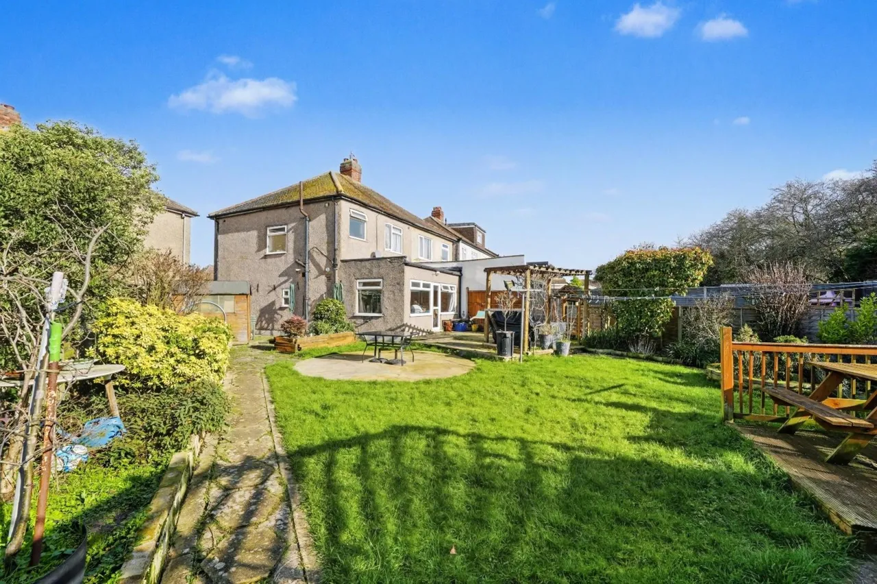 Paternoster Close, Waltham Abbey, photo 2