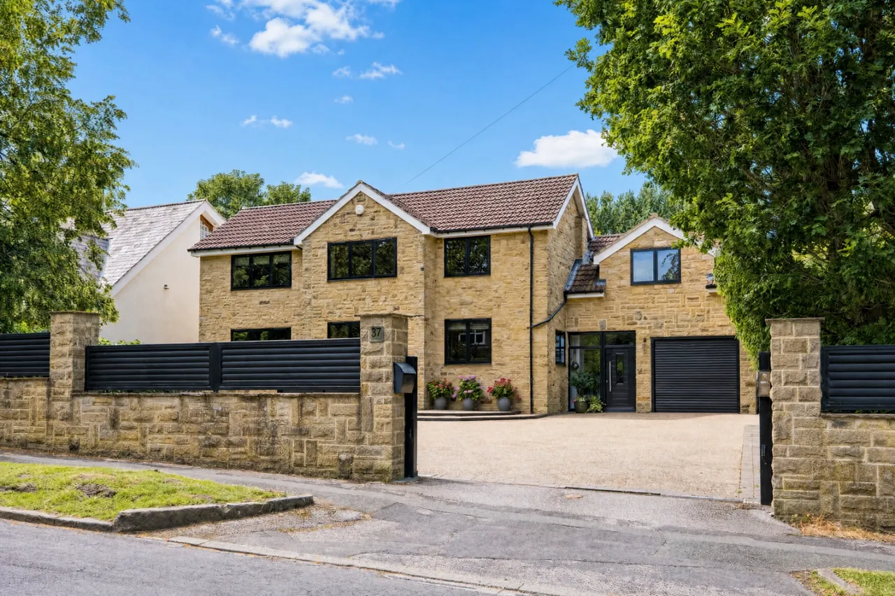 The Drive, Adel, LS16, photo 33