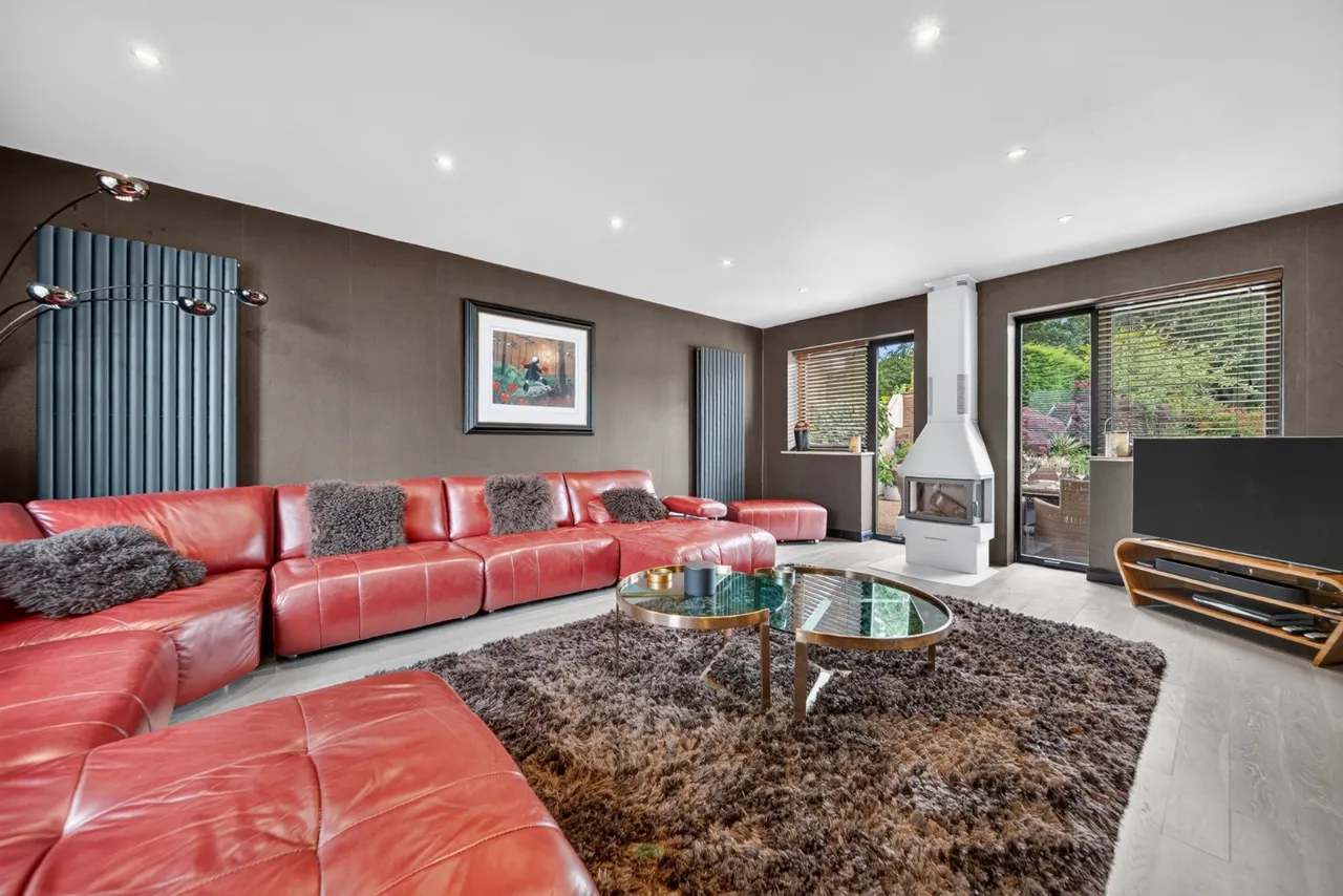 The Drive, Adel, LS16, photo 5
