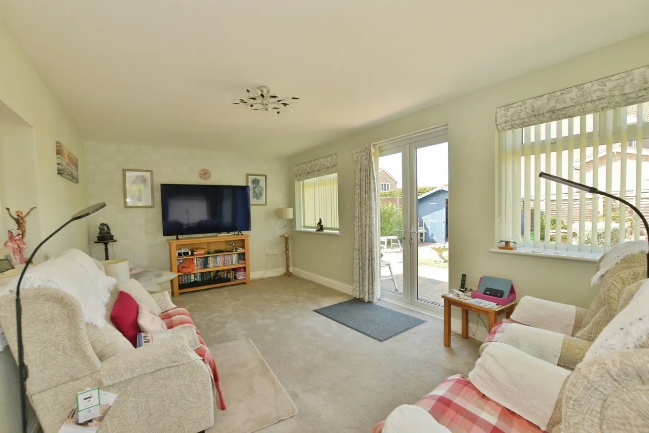 Dymchurch Road, New Romney, Kent, TN28, photo 2