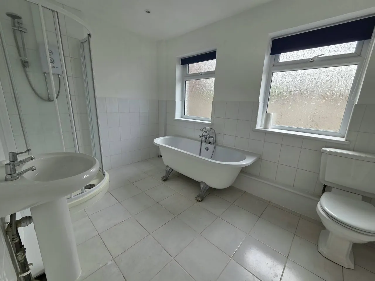 6 Bedroom Bungalow, Harwich Road, Colchester, CO4, photo 11