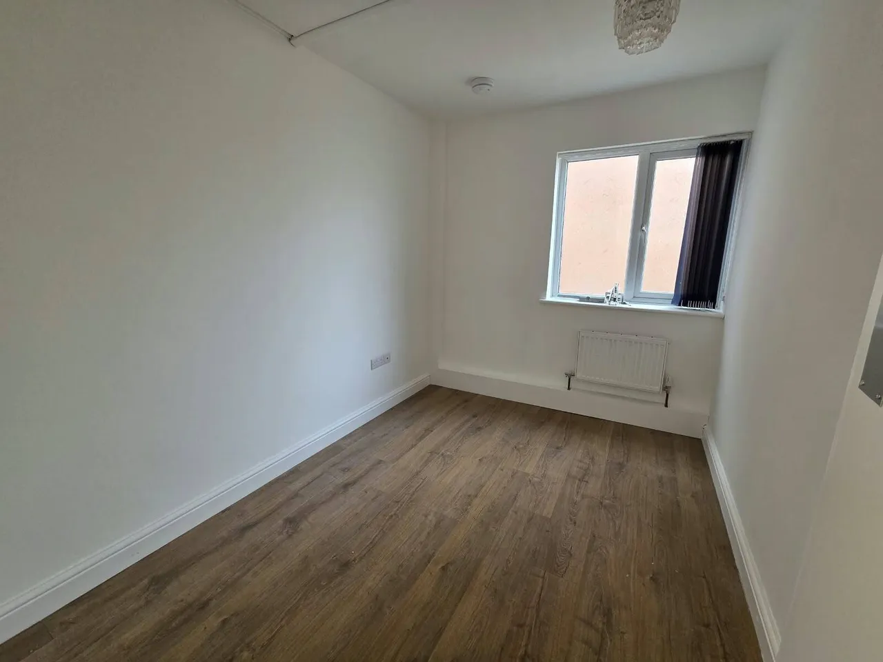 6 Bedroom Bungalow, Harwich Road, Colchester, CO4, photo 7