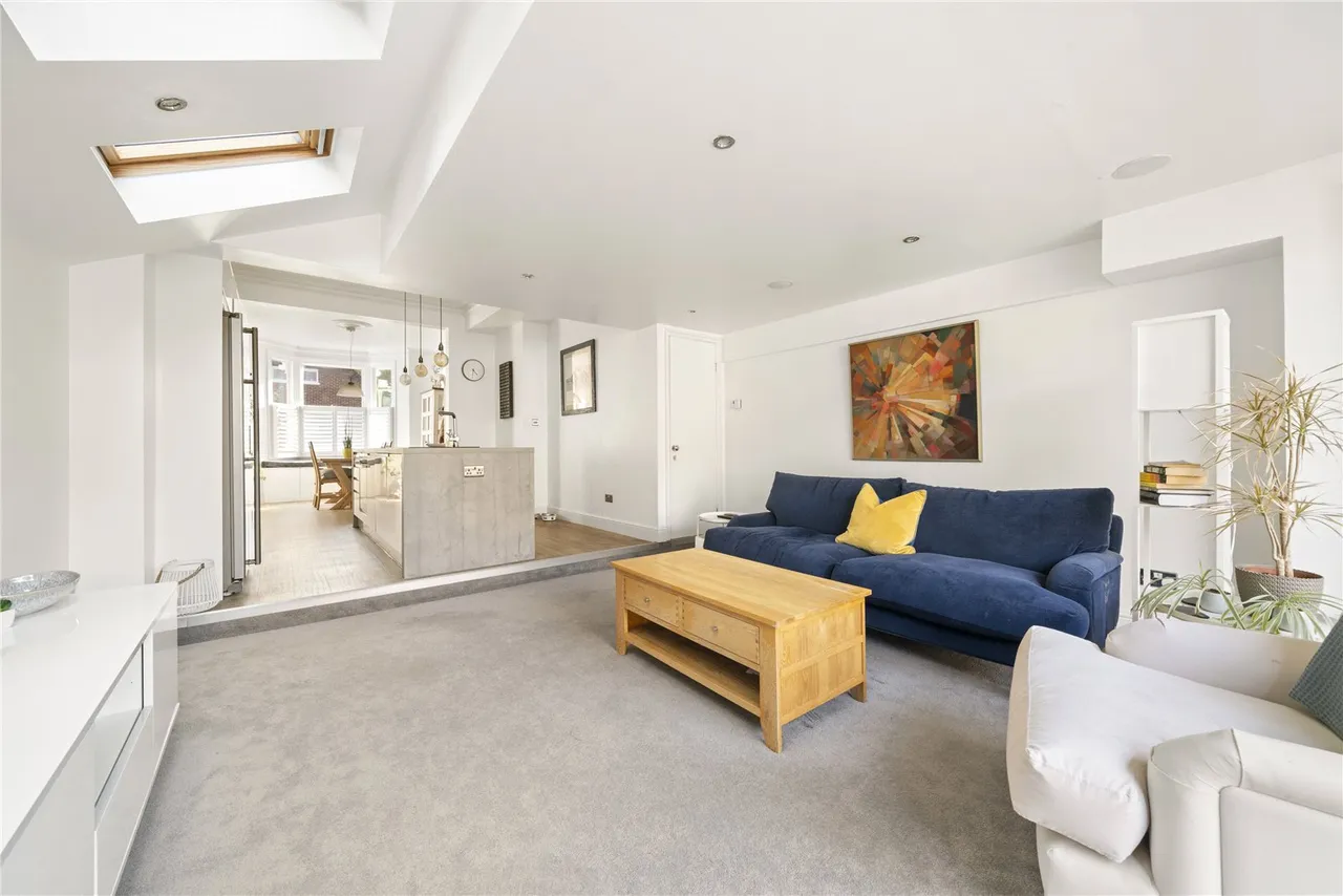 Connaught Road, Teddington, TW11 0PX, photo 8