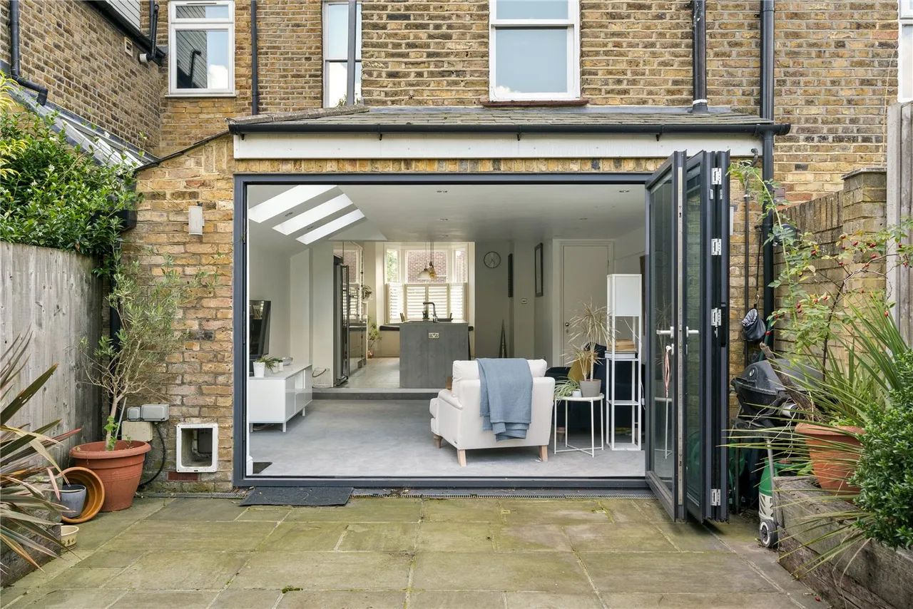 Connaught Road, Teddington, TW11 0PX, photo 9