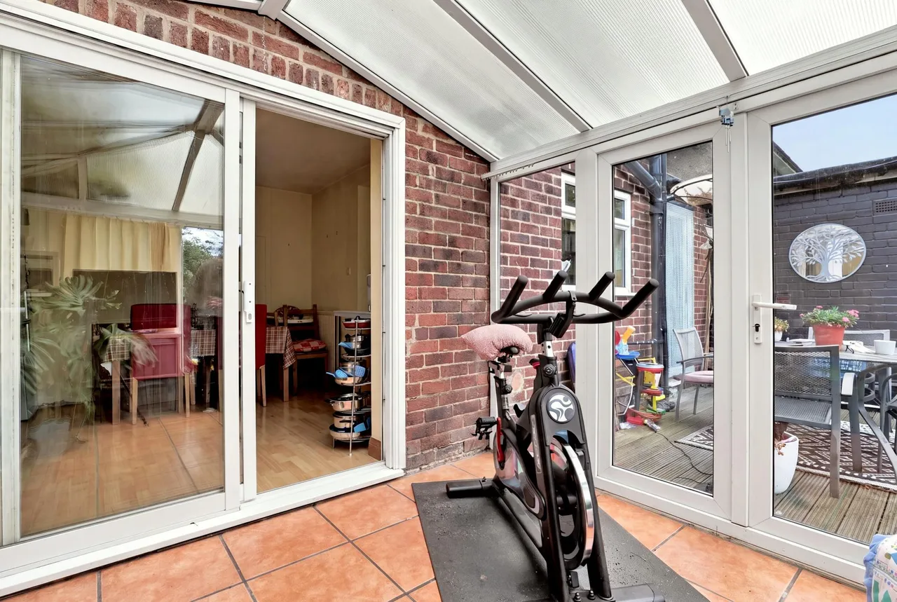 Renway Road, Rotherham, S60, photo 11
