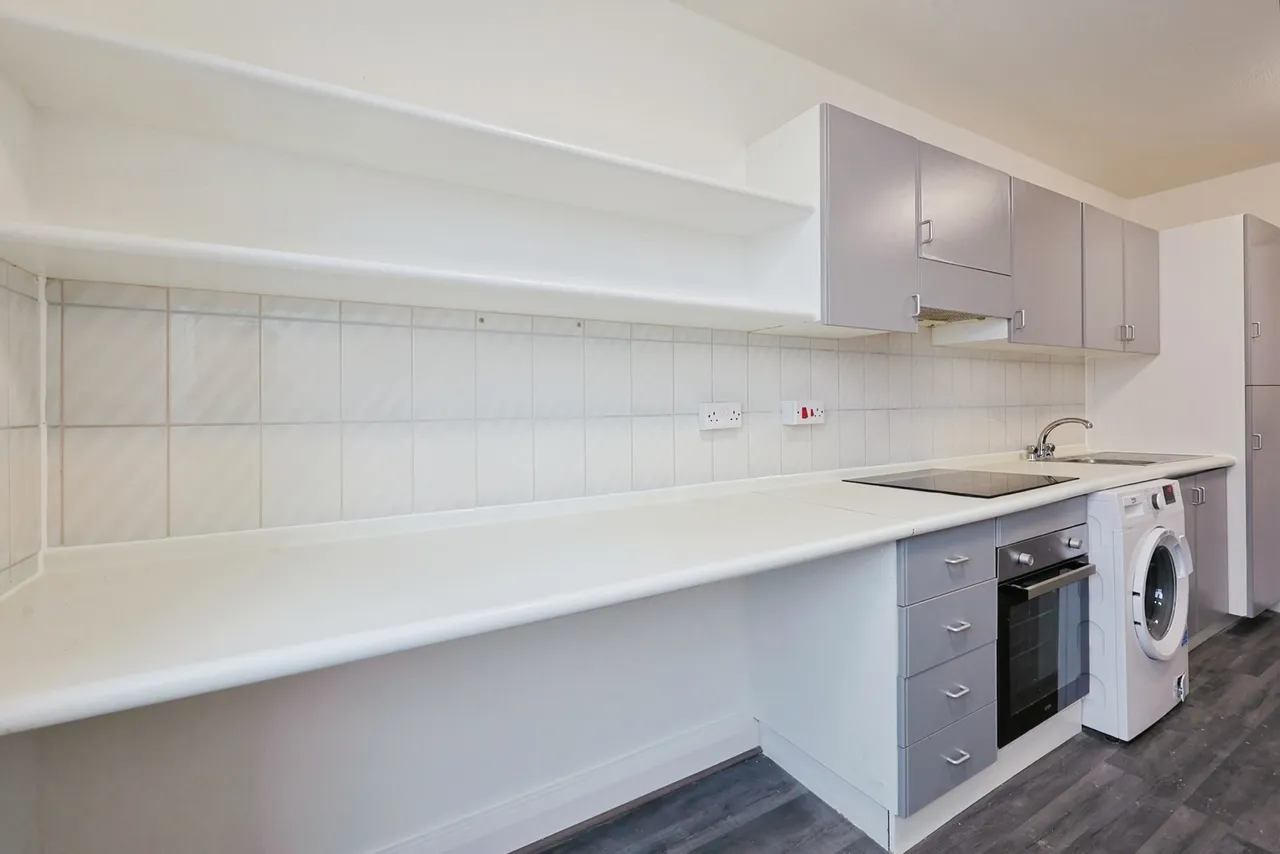 Bramlands Close, London, SW11, photo 9