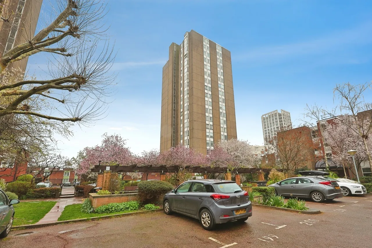 Bramlands Close, London, SW11, photo 13