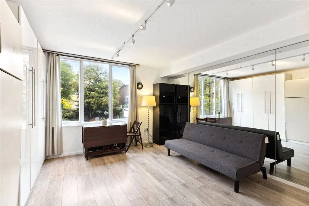 Earls Court Road, London, W8 6QL, photo 3
