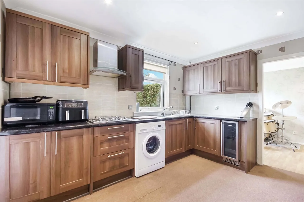 Calgary Place, Westwood, East Kilbride, South Lanarkshire, G75, photo 5