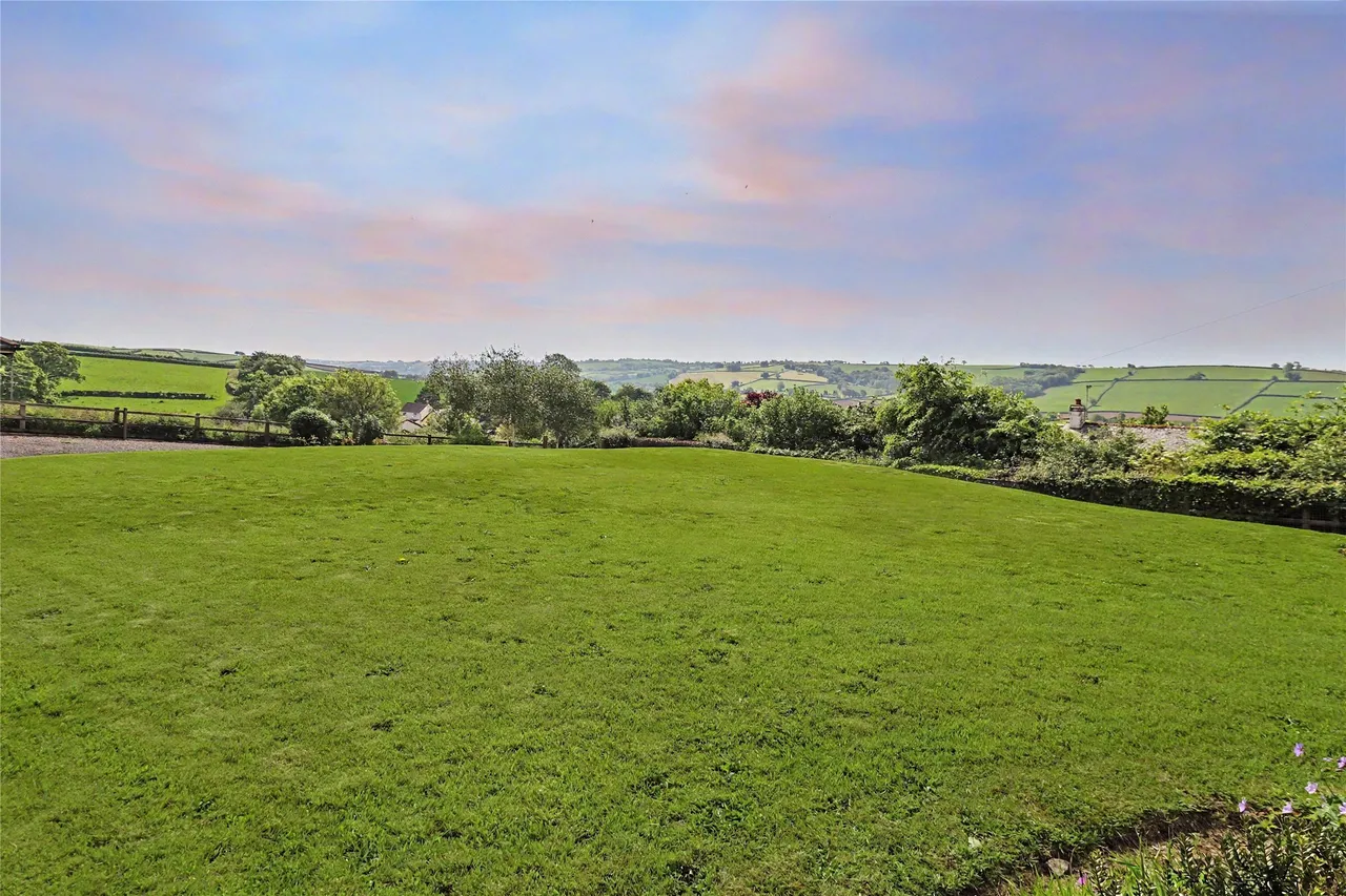 Bishops Nympton, South Molton, EX36, photo 27