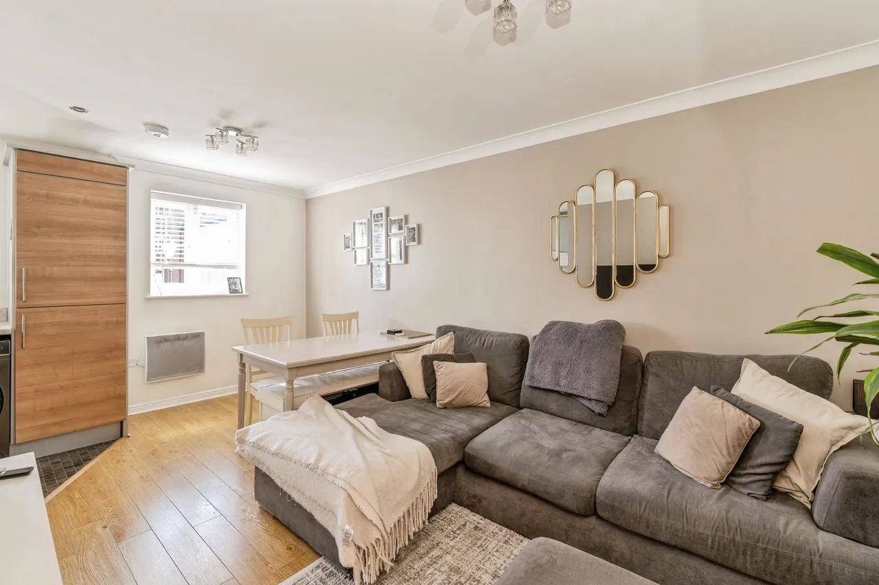 Roche Close, Rochford, Essex, SS4, photo 13